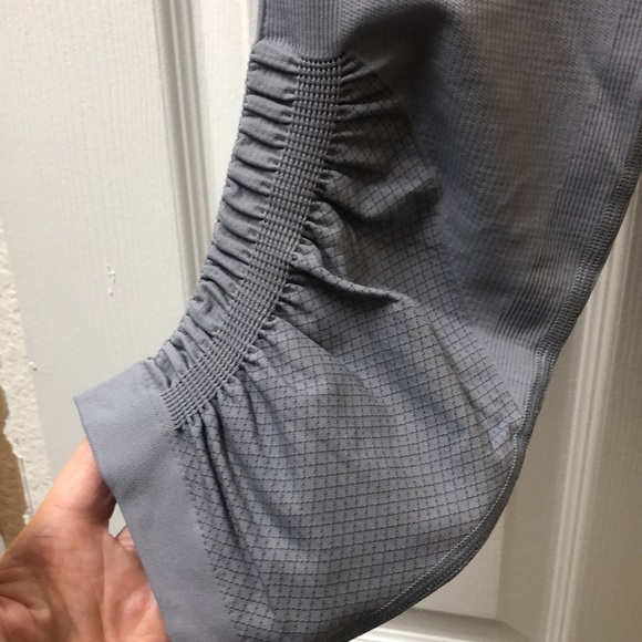Lululemon Awakening Crop *Taryn Toomey Collection 17" Ice Grey - Picture 4 of 11